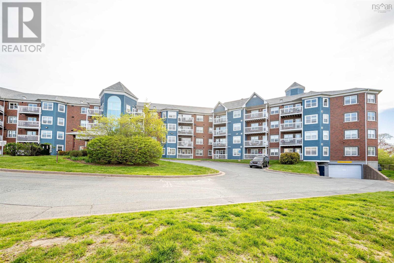 #102 512 Parkland Drive - 42