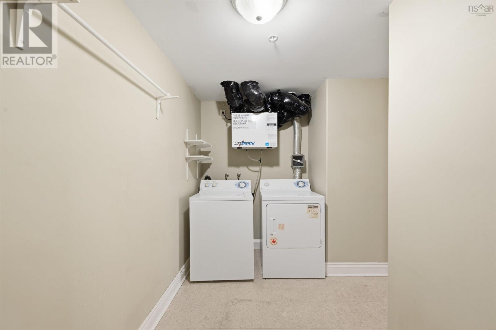 #102 512 Parkland Drive - 25
