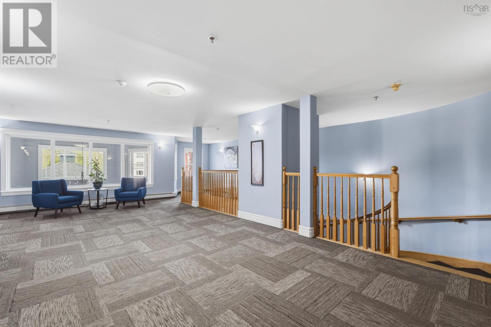 #102 512 Parkland Drive - 34