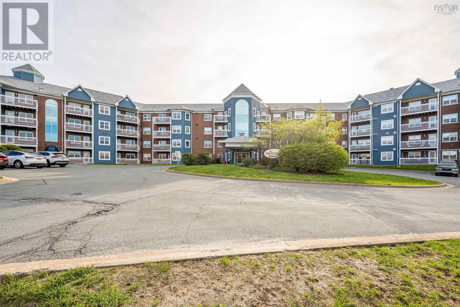 #102 512 Parkland Drive - 40