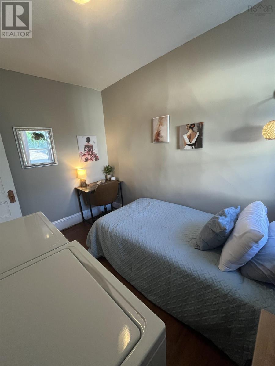 145 Willow Avenue - 40