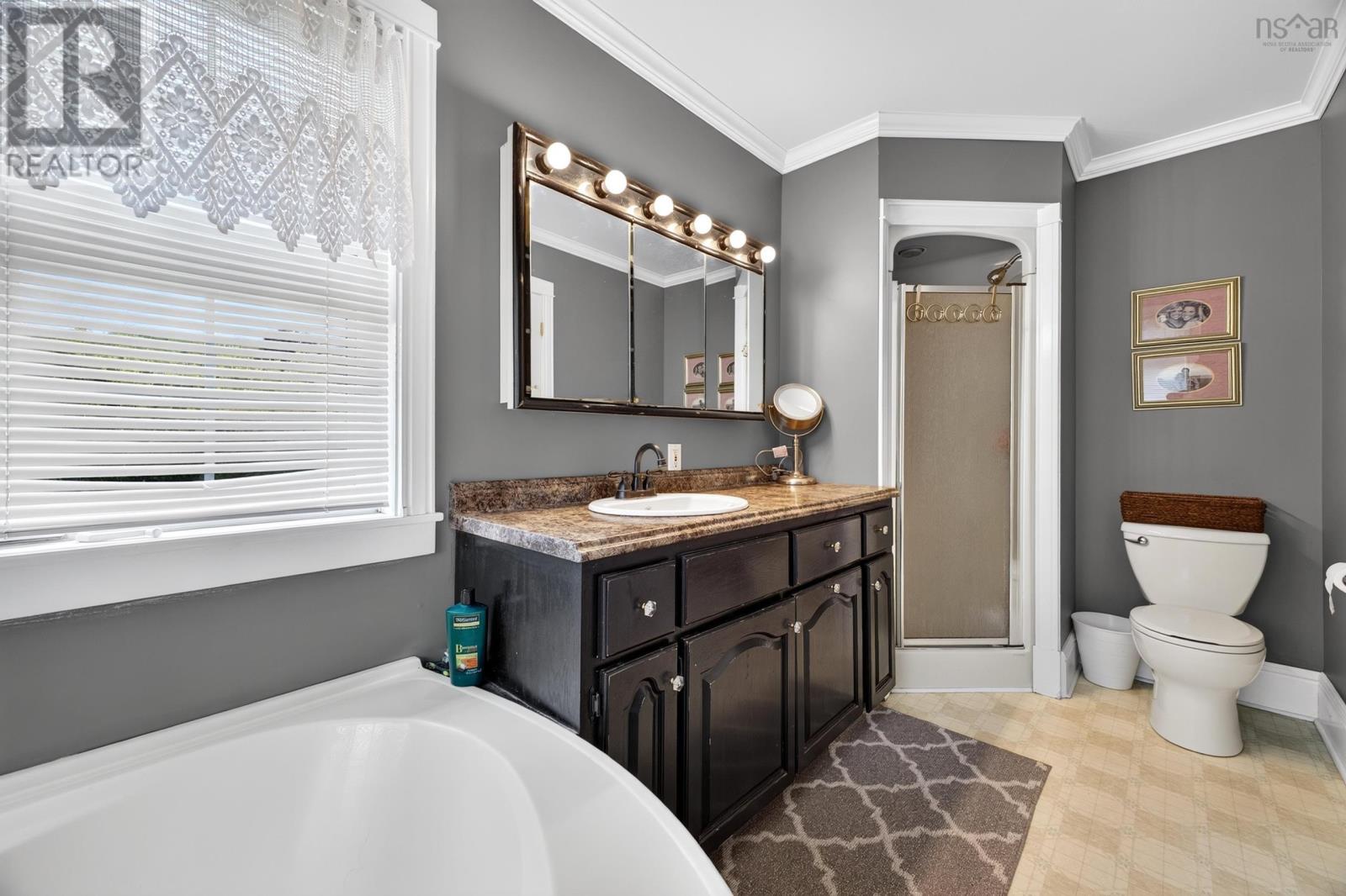 45 GLENABBEY Drive - 20