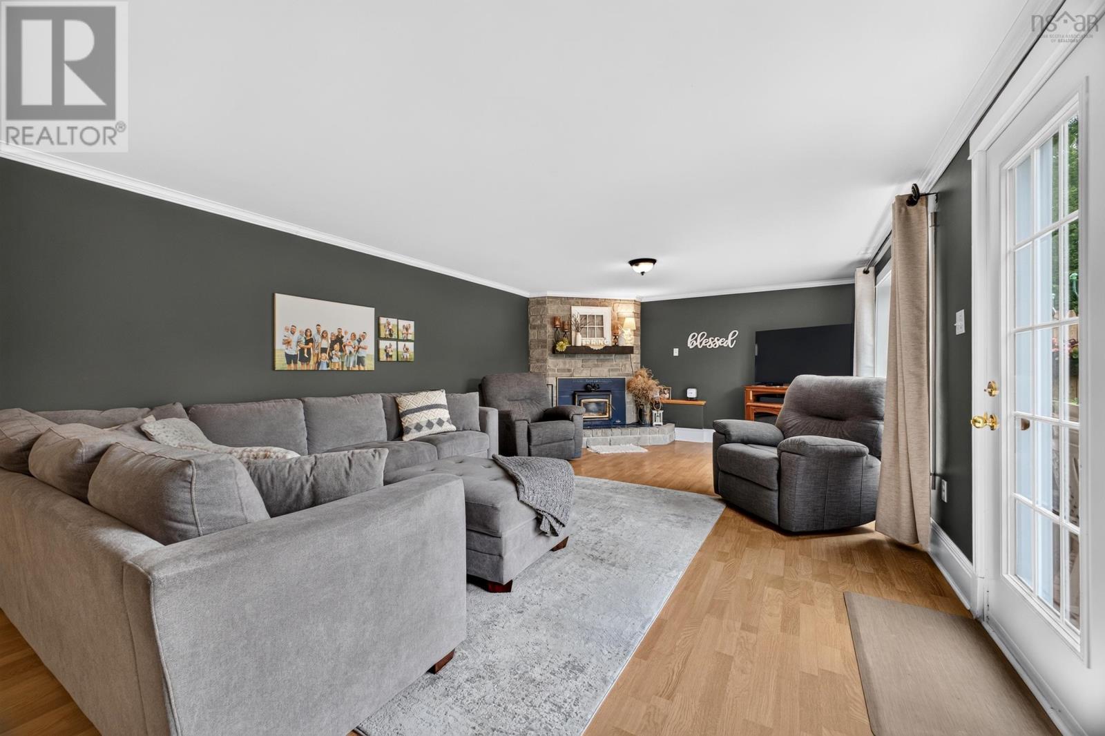 45 GLENABBEY Drive - 29