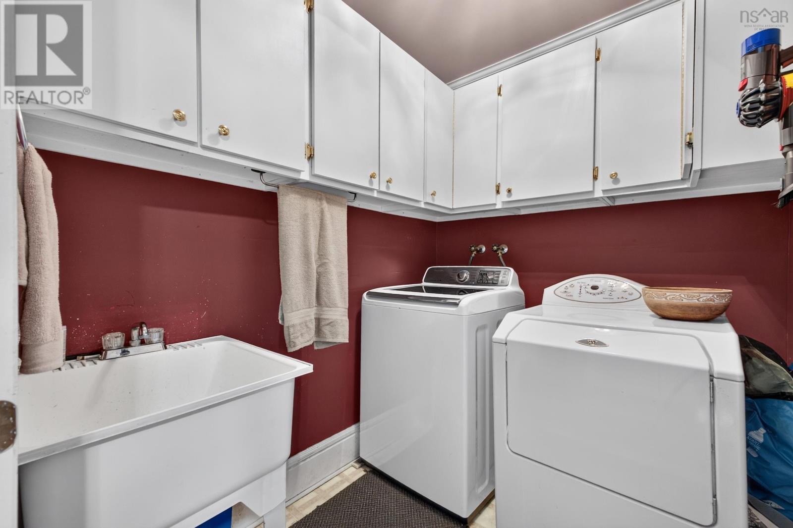 45 GLENABBEY Drive - 34