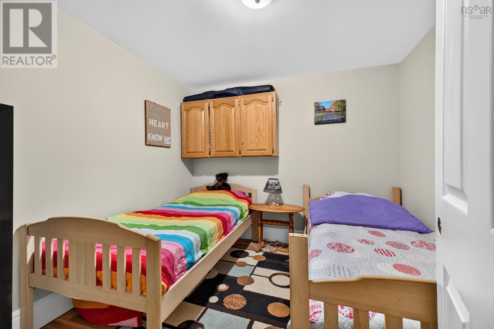 45 GLENABBEY Drive - 32