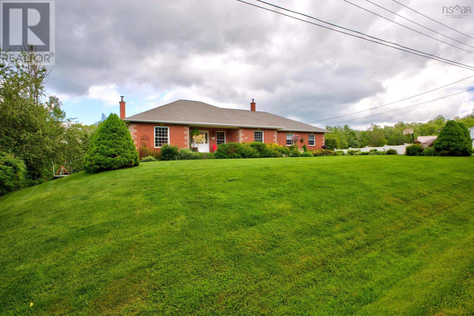 45 GLENABBEY Drive - 44