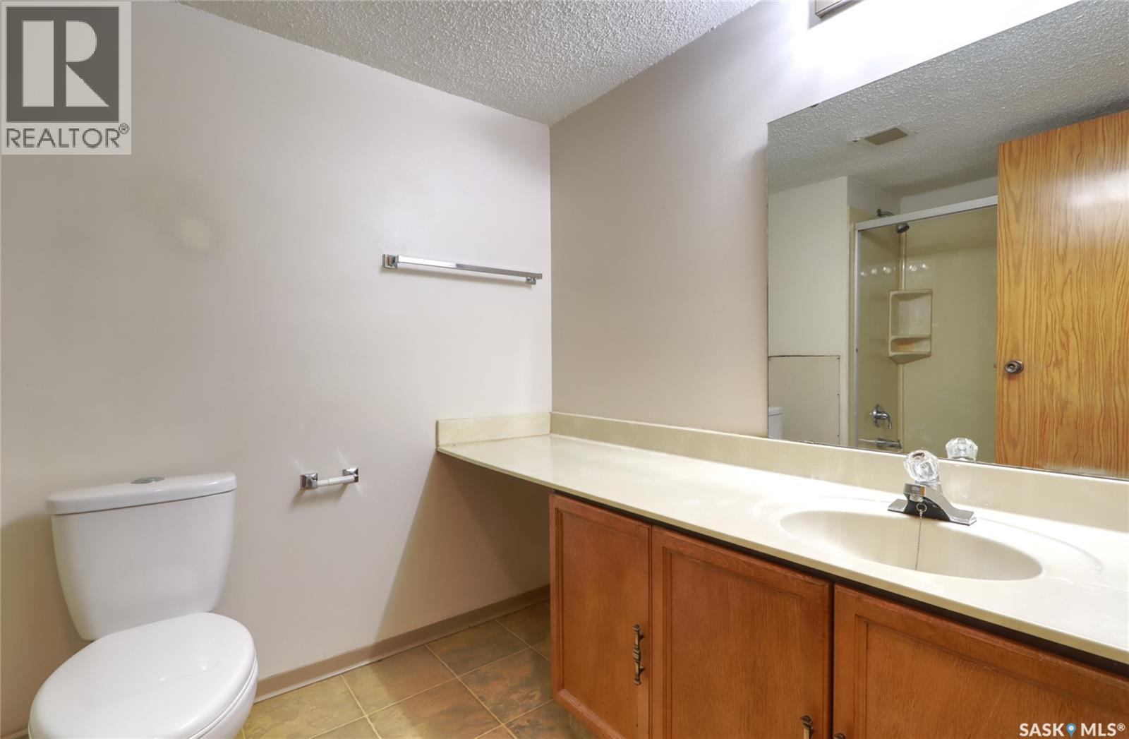 #107 2125 Osler STREET - 10