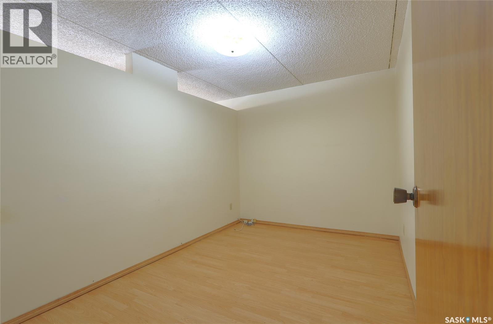 #107 2125 Osler STREET - 7