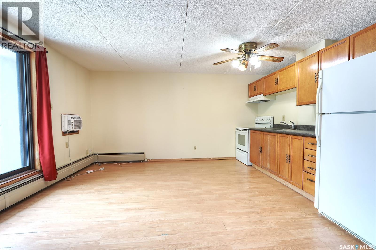 #107 2125 Osler STREET - 3
