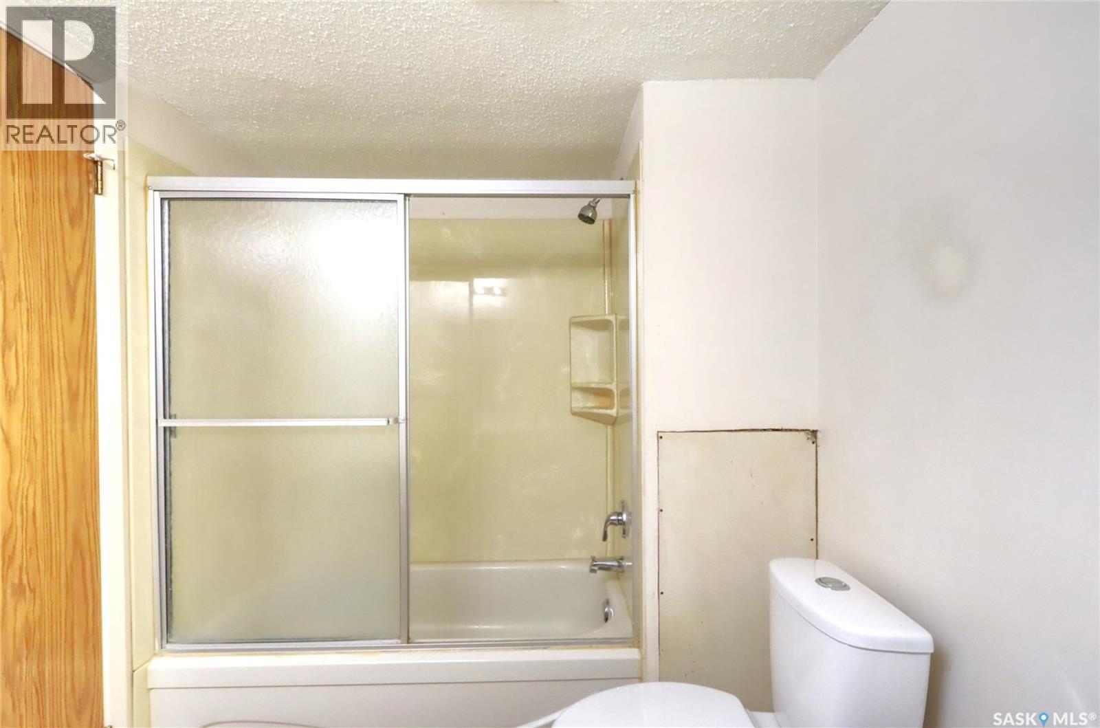 #107 2125 Osler STREET - 11