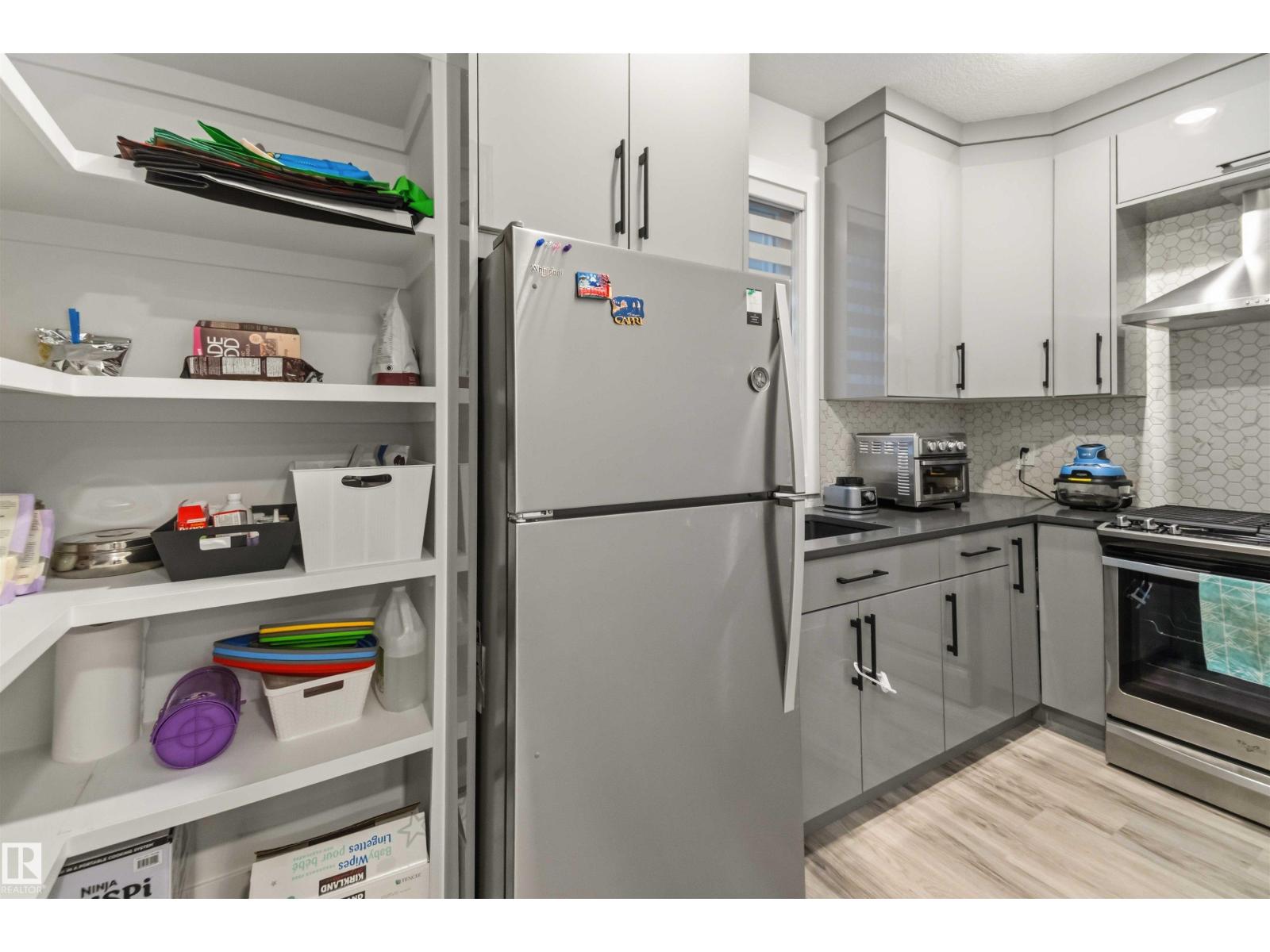 219 37 ST SW - 18