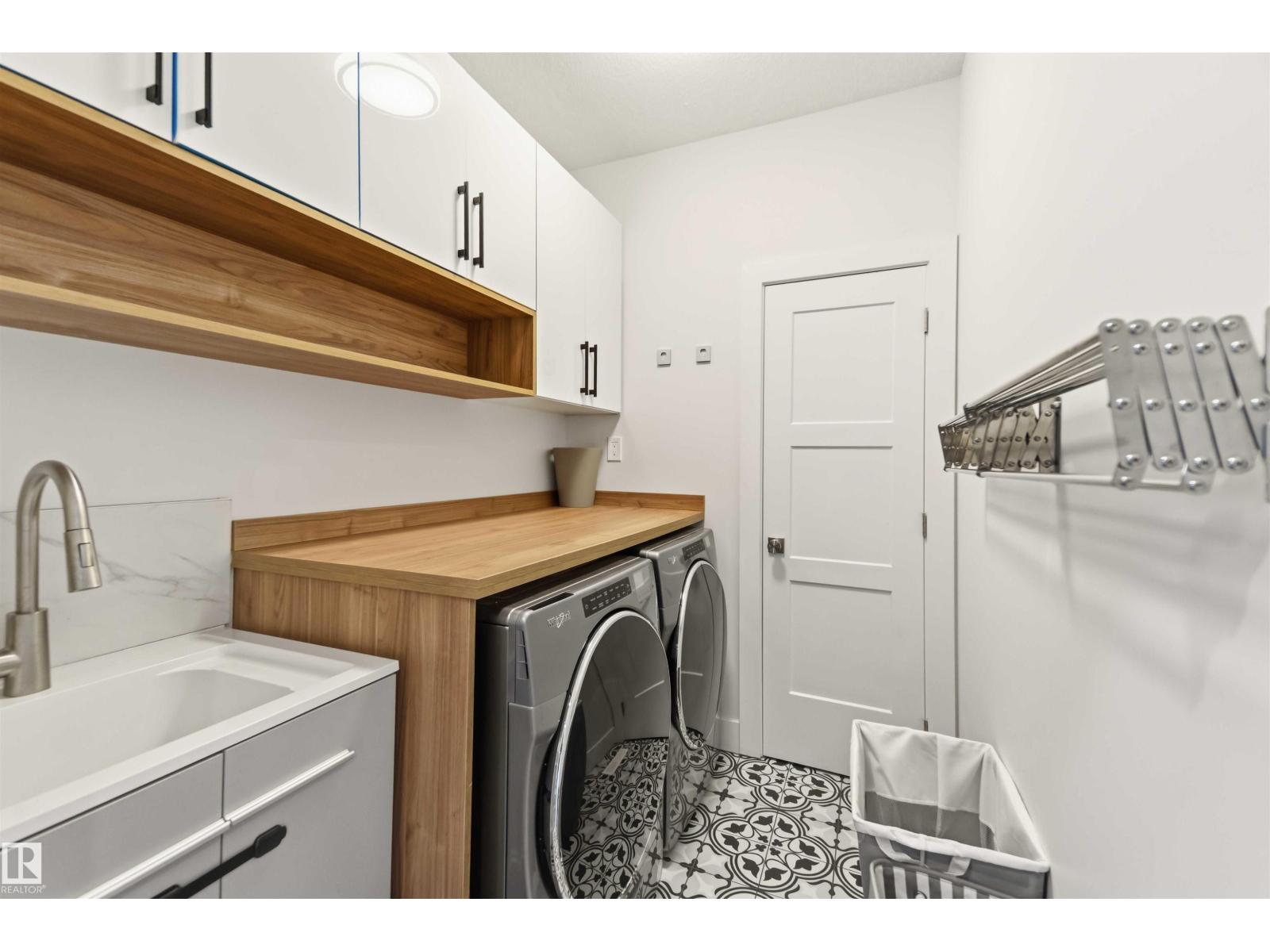219 37 ST SW - 26