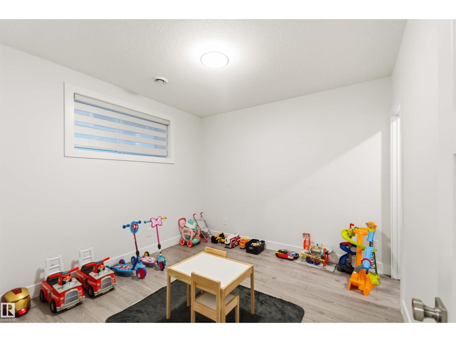 219 37 ST SW - 34