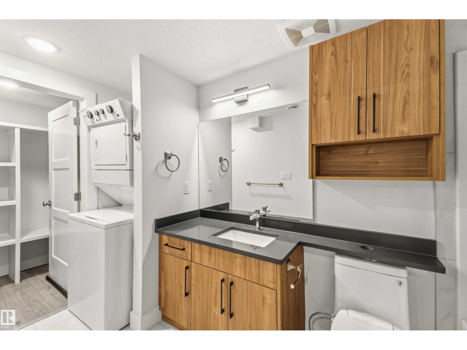 219 37 ST SW - 37