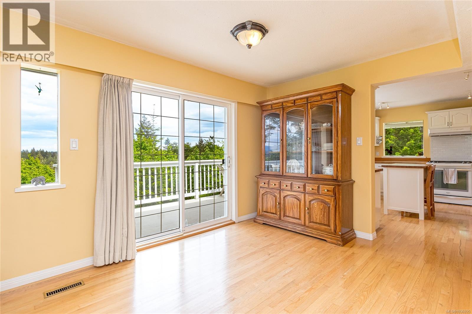 4041 Cambrai Rd - 18