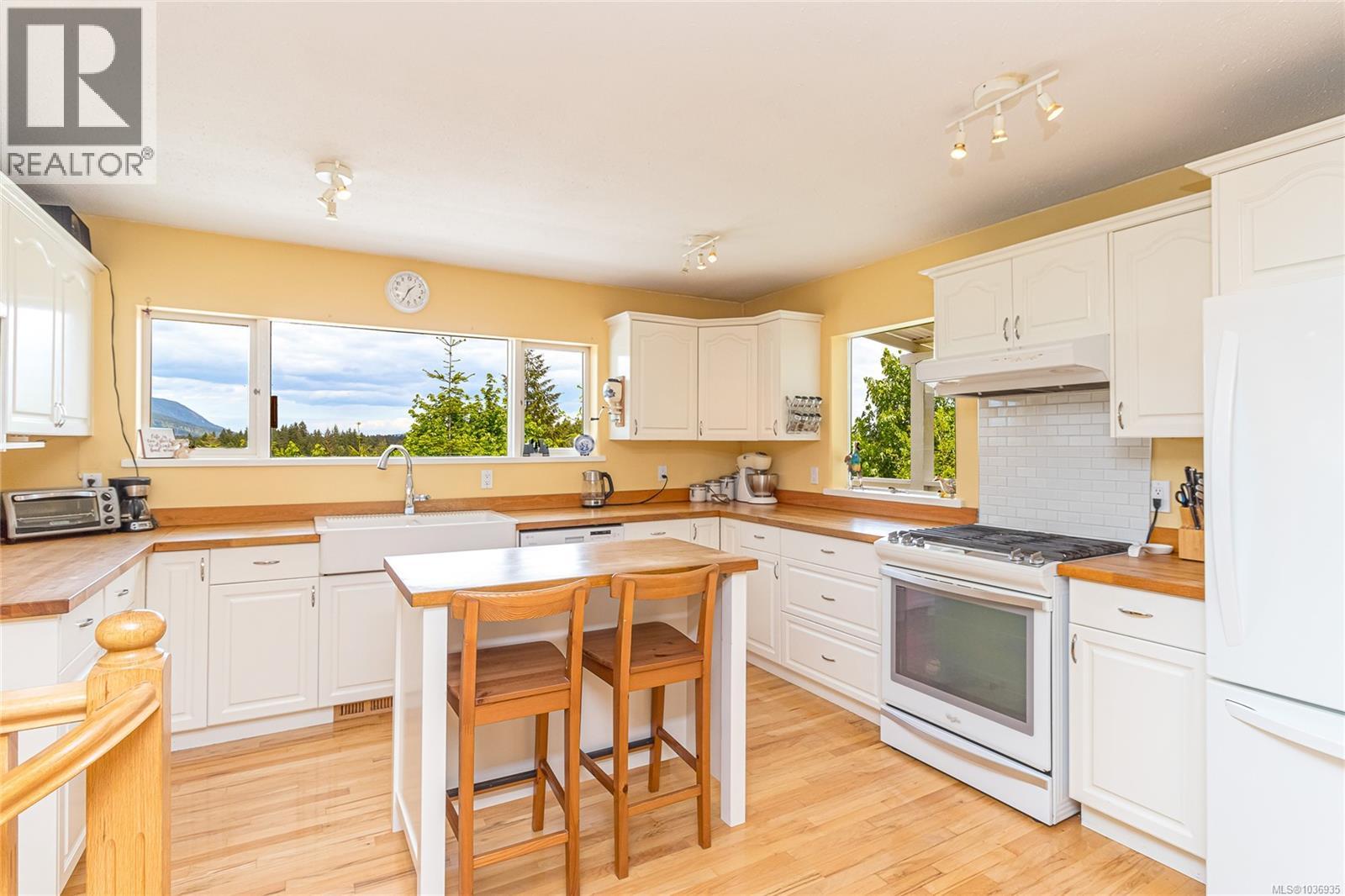 4041 Cambrai Rd - 16