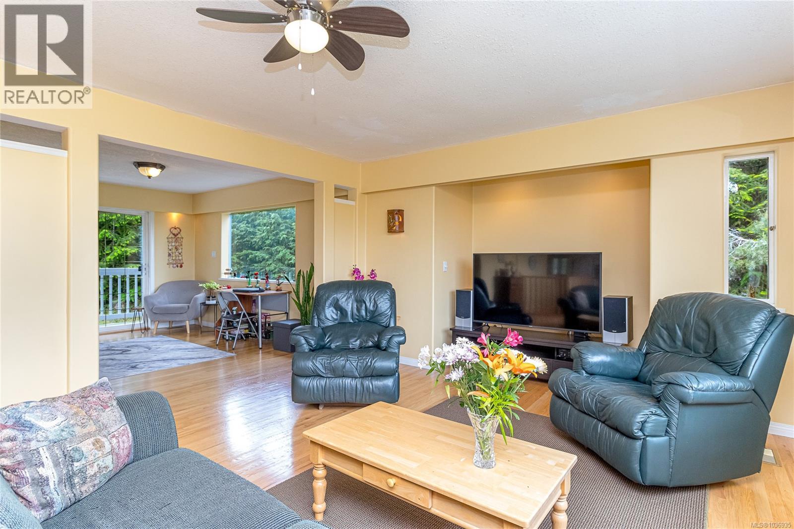 4041 Cambrai Rd - 12