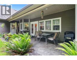 Living room - 1871 Highland Ridge Rd, Shawnigan Lake, BC V8H2H9 Photo 22