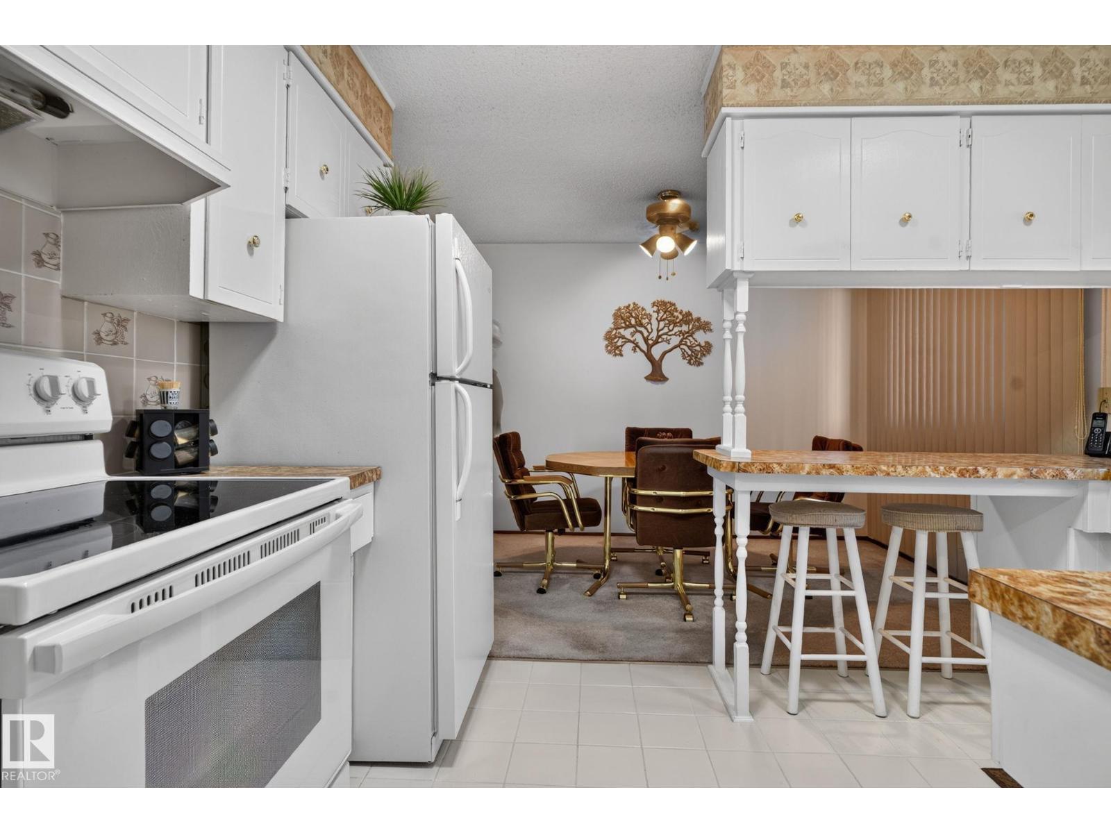 4712 131 AV NW - 18