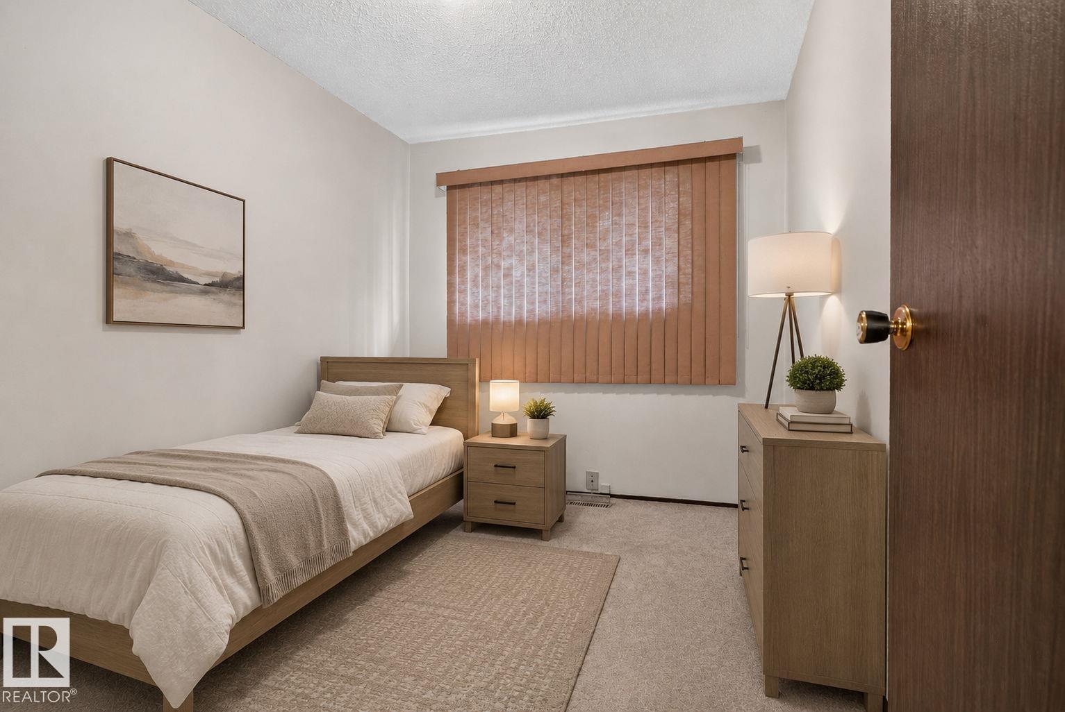 4712 131 AV NW - 28