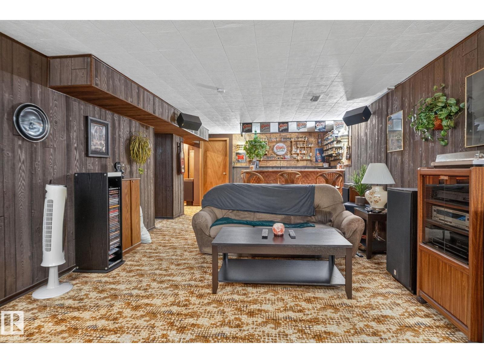 4712 131 AV NW - 36