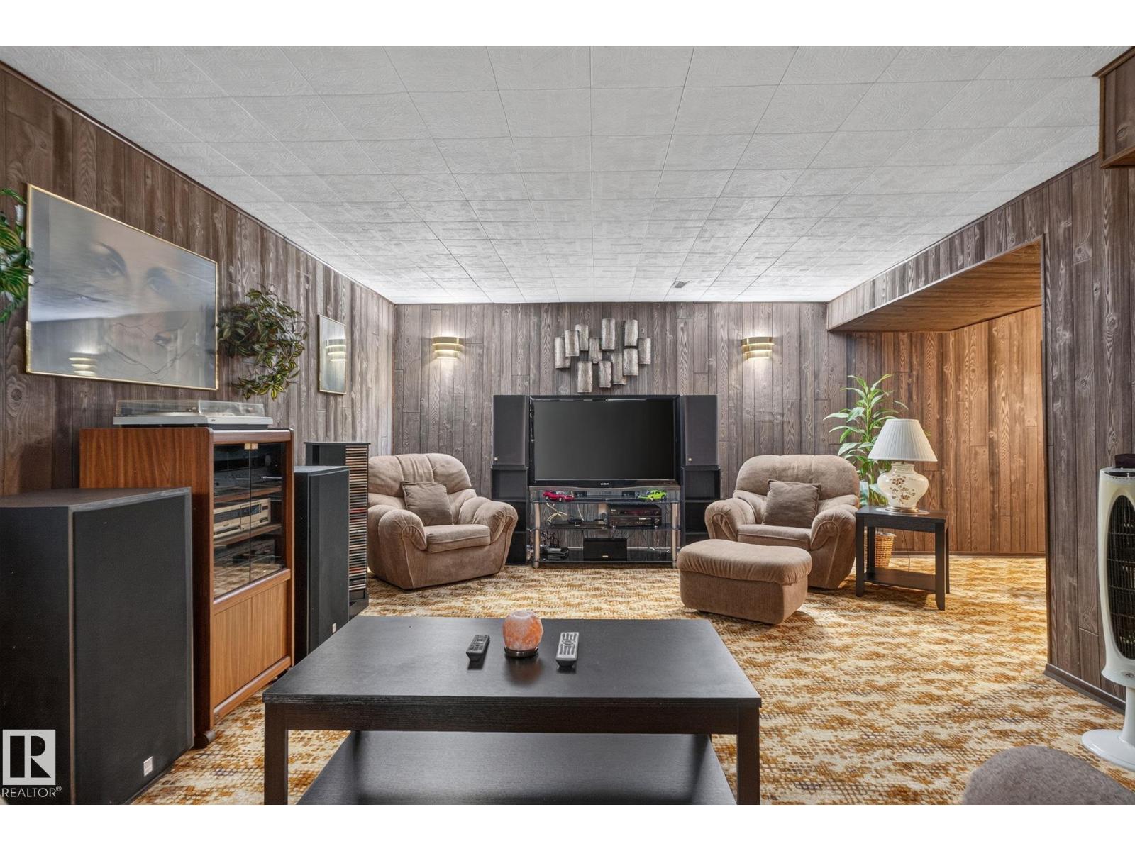 4712 131 AV NW - 32