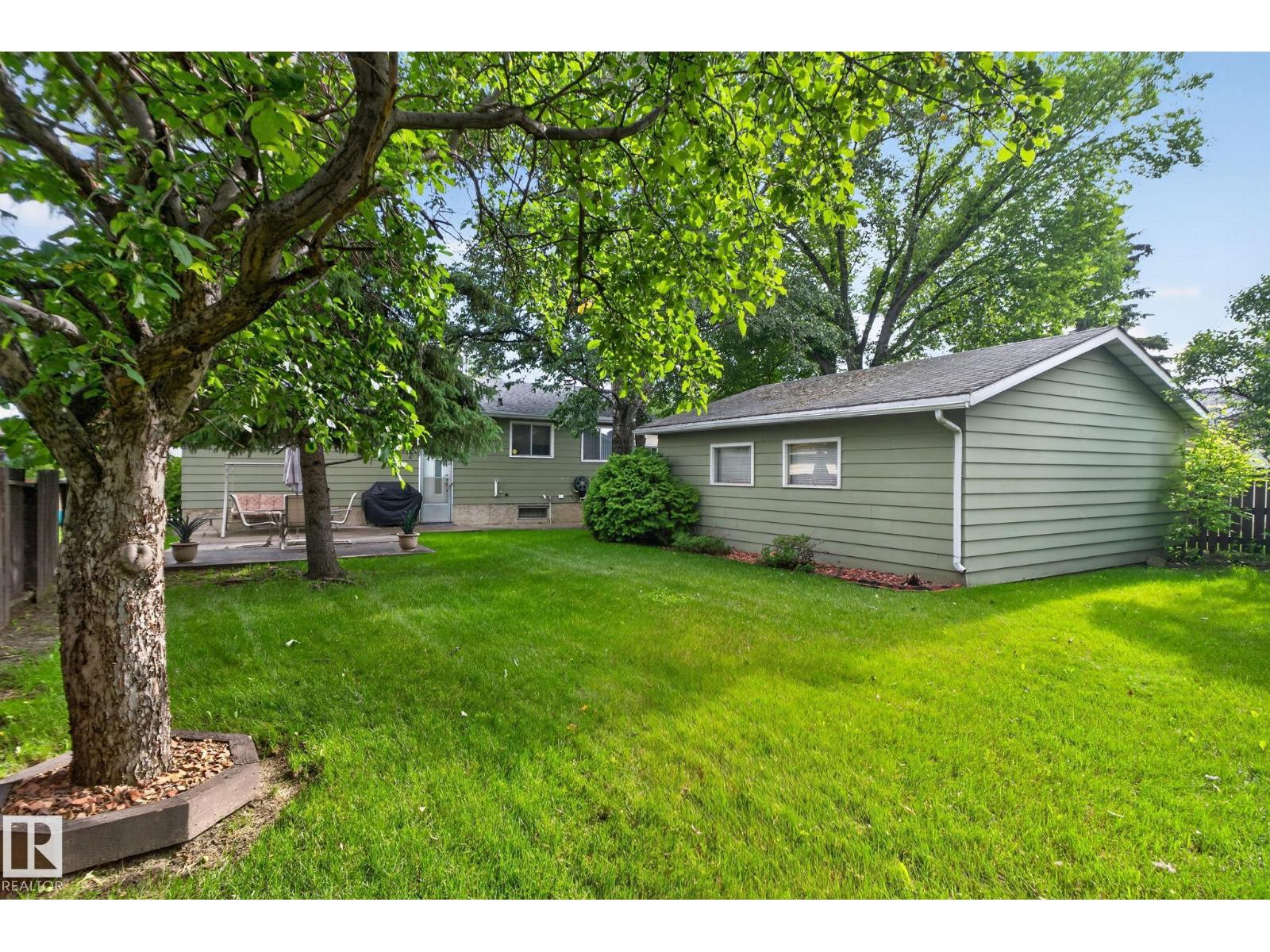 4712 131 AV NW - 52