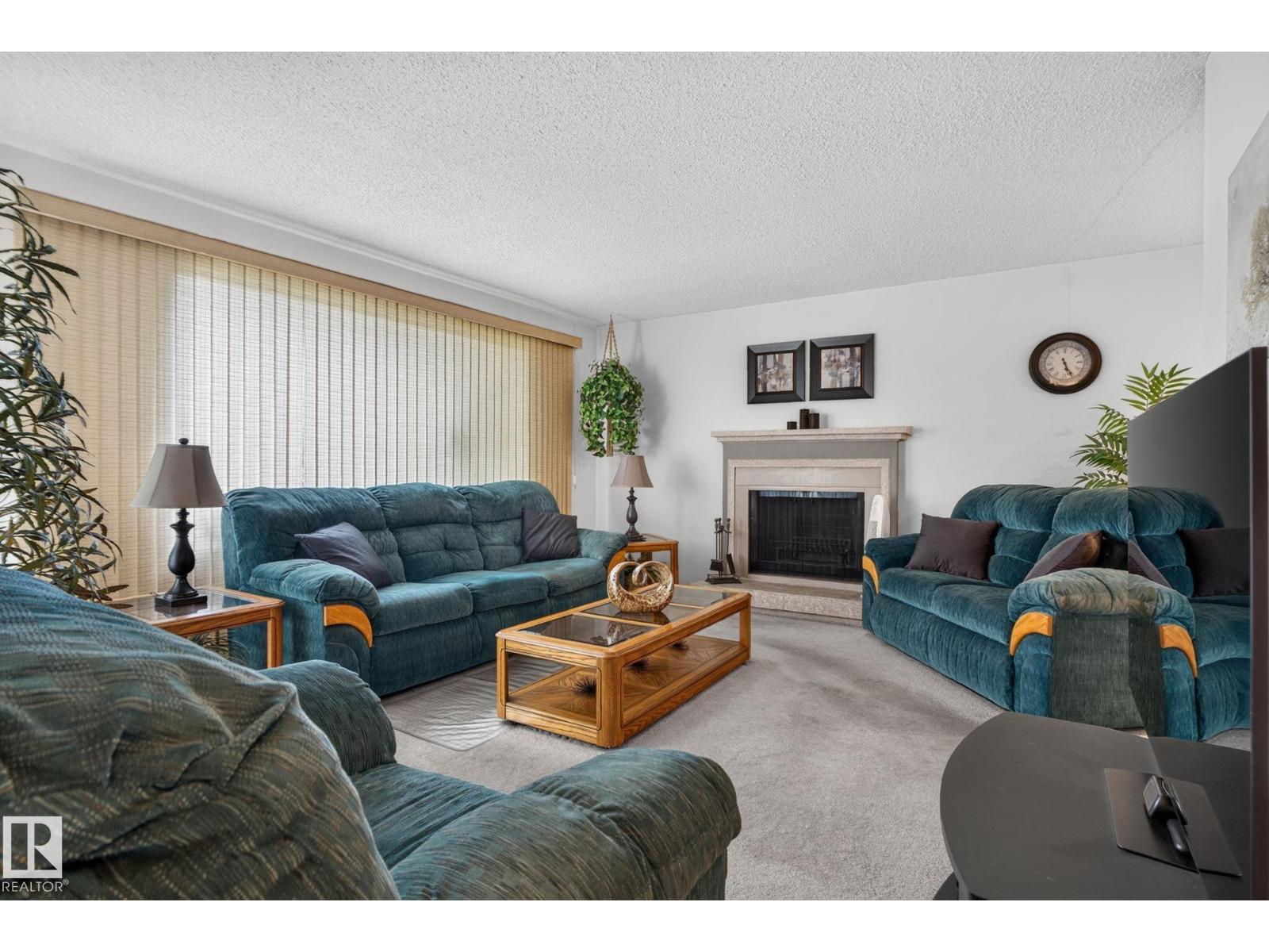 4712 131 AV NW - 12