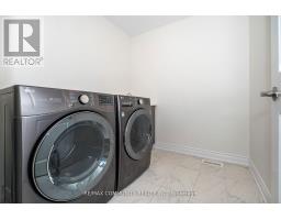 146 Wandering Glider Trail, Bradford West Gwillimbury, ON L3Z2A5 Photo 19