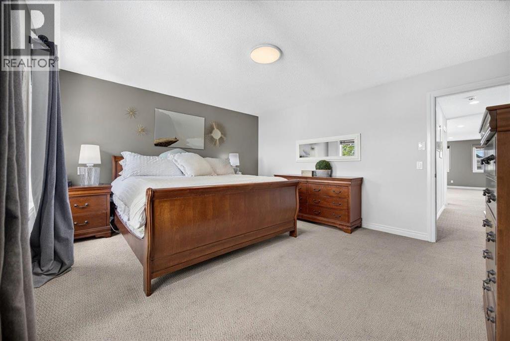 13 Covepark Bay NE — photo 27