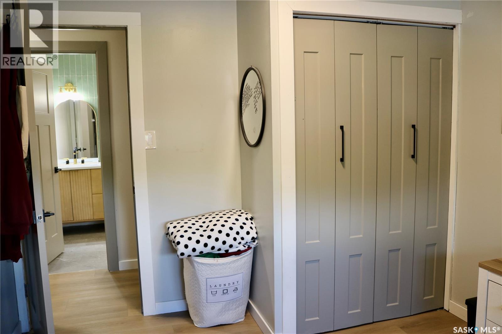 608 Windover AVENUE - 23