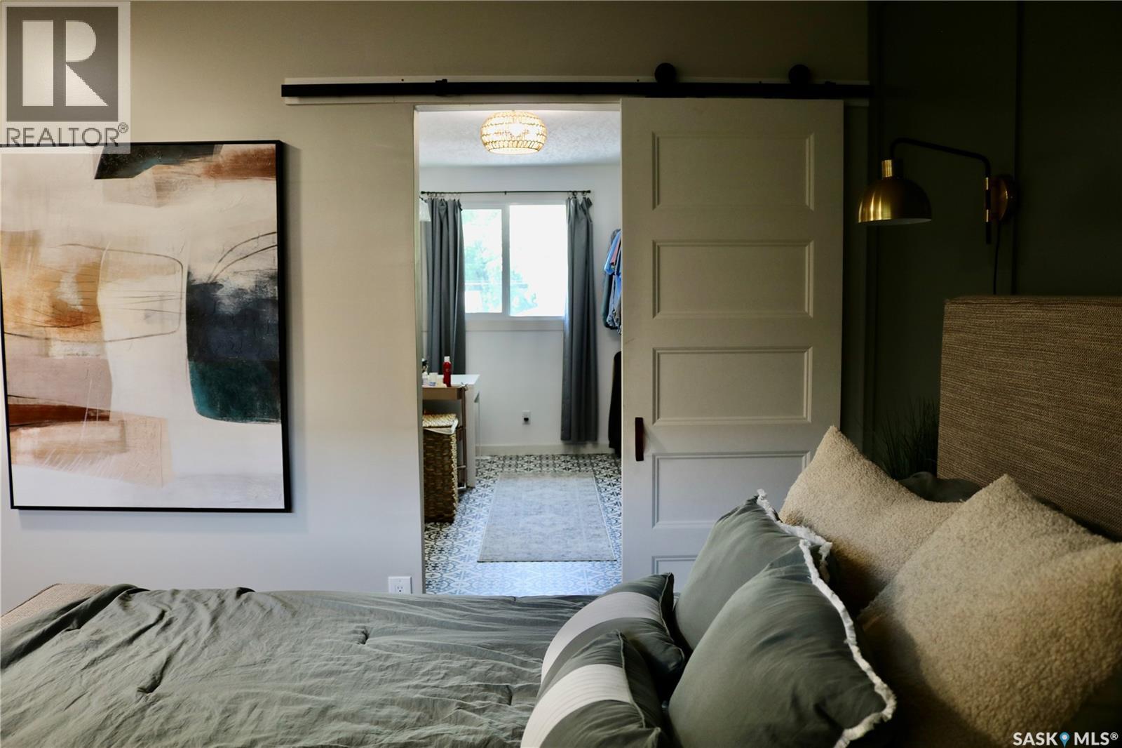 608 Windover AVENUE - 29