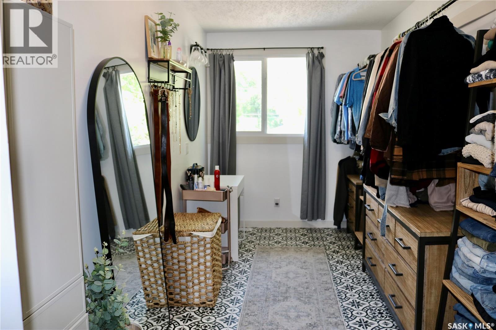 608 Windover AVENUE - 30