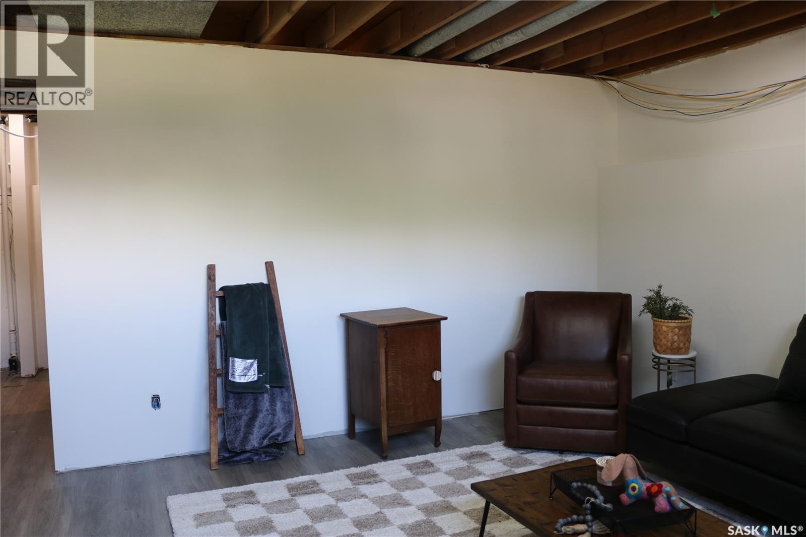 608 Windover AVENUE - 39