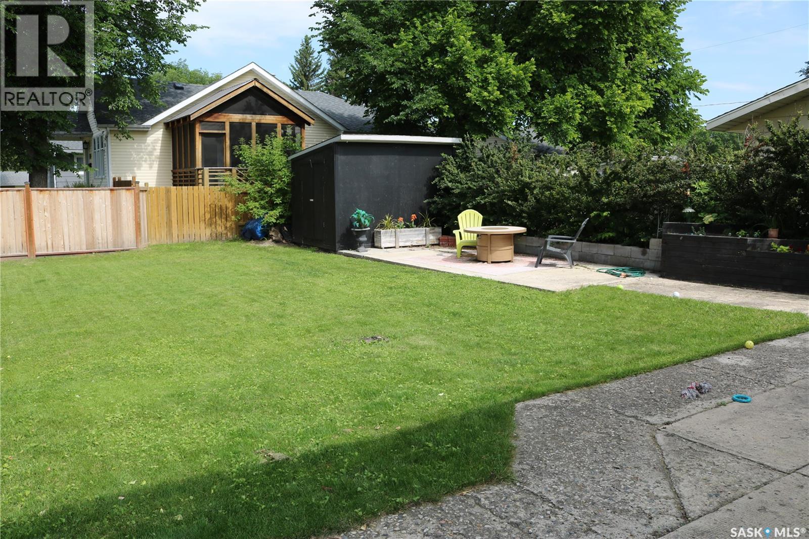 608 Windover AVENUE - 44