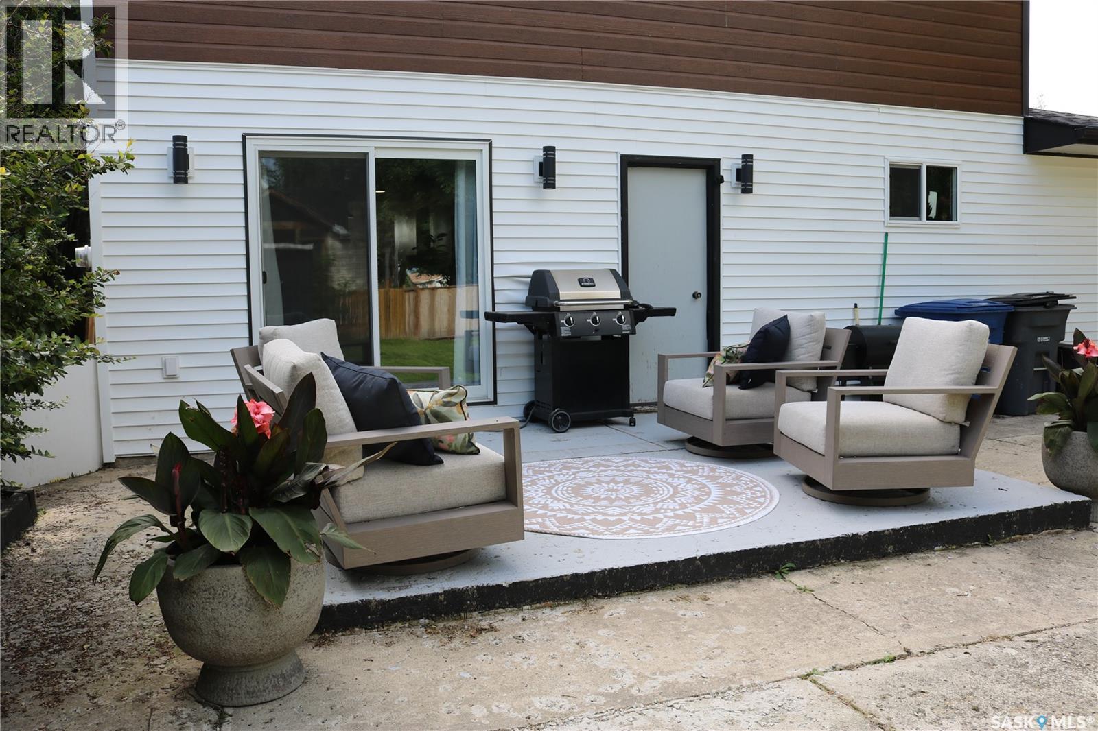 608 Windover AVENUE - 47