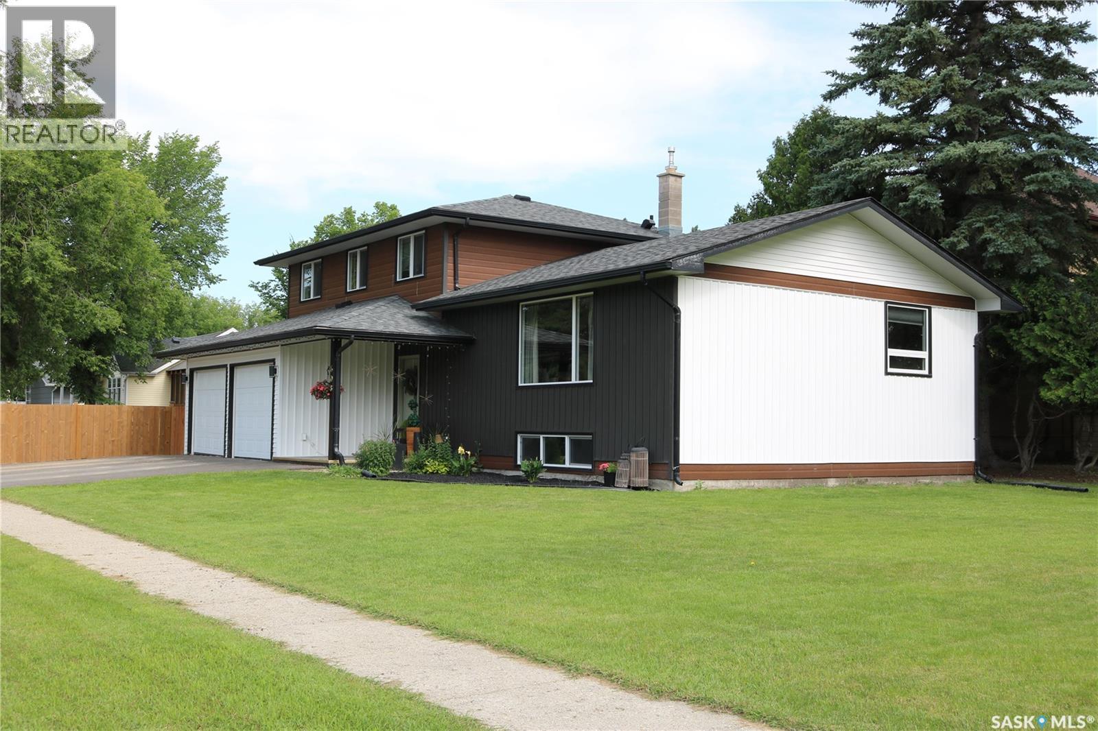 608 Windover AVENUE - 49