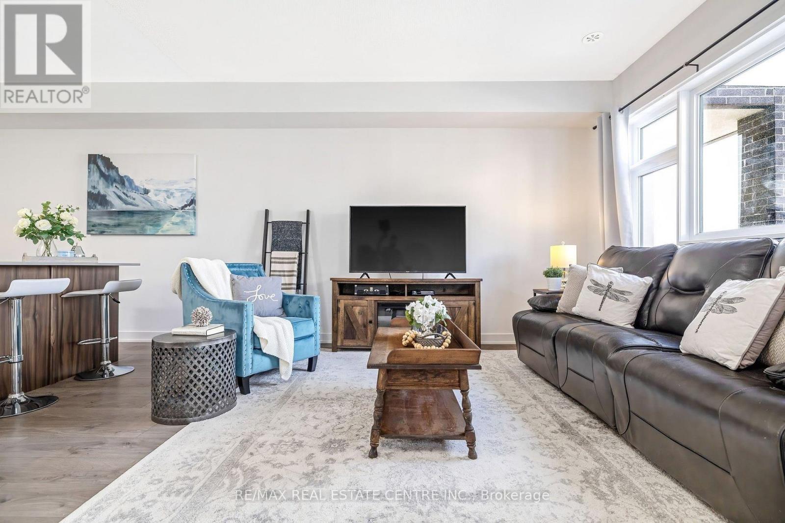 #28 1121 COOKE BOULEVARD - 11