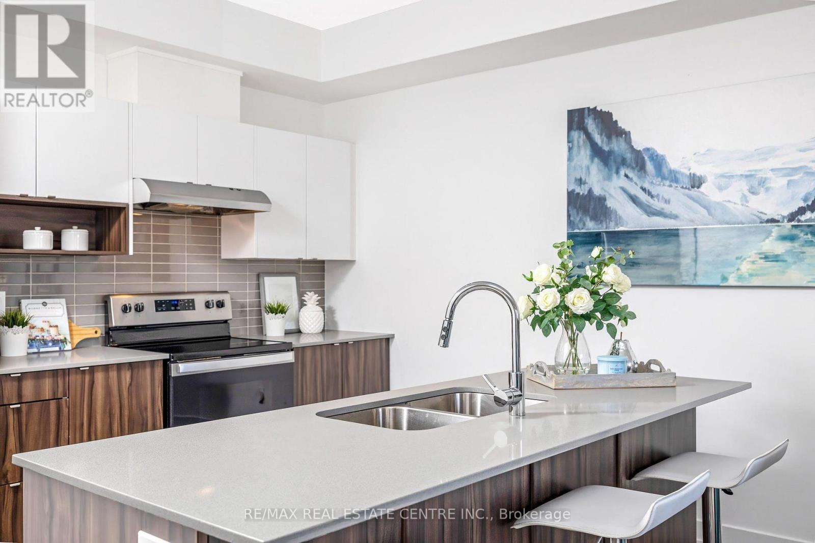 #28 1121 COOKE BOULEVARD - 15