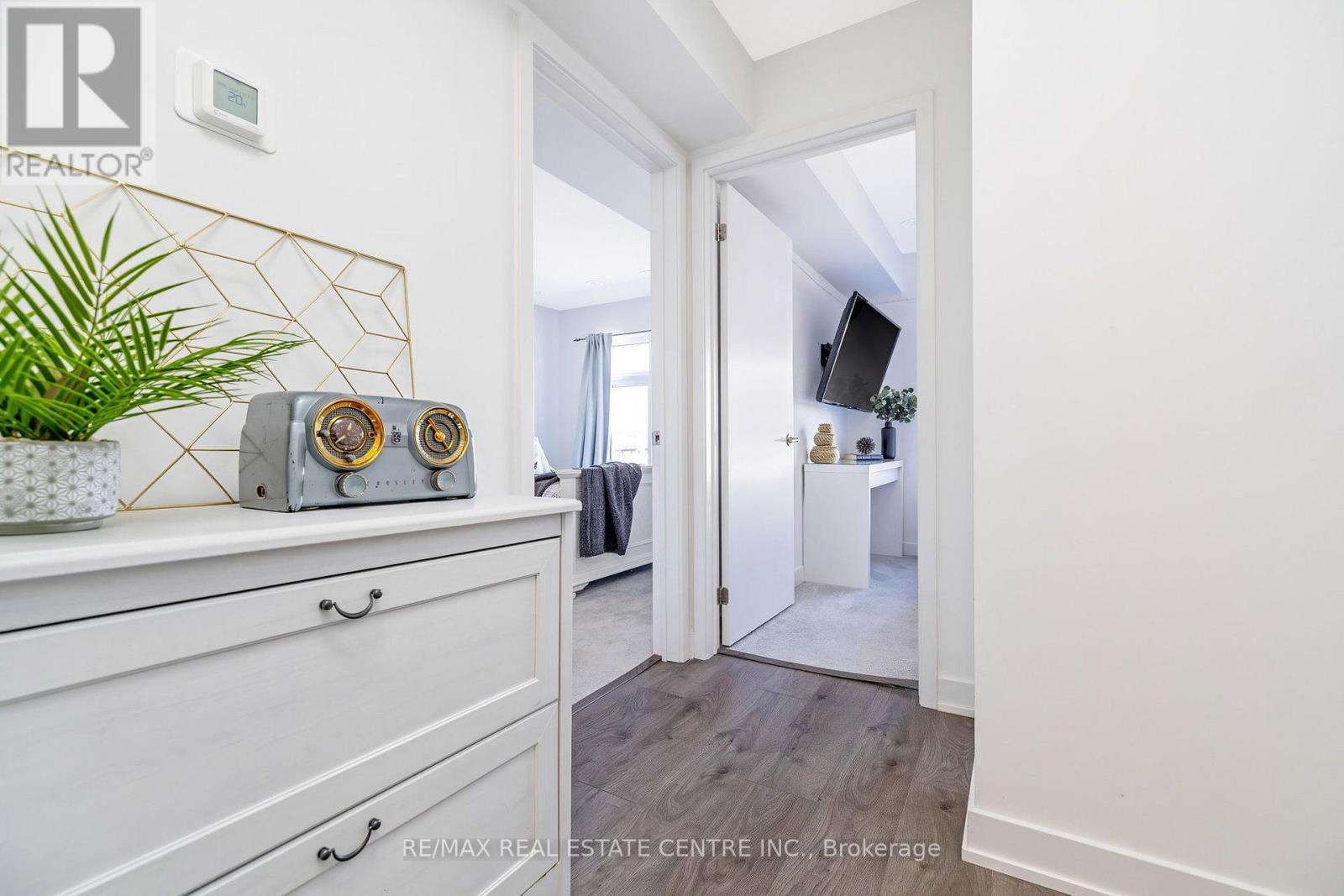 #28 1121 COOKE BOULEVARD - 21