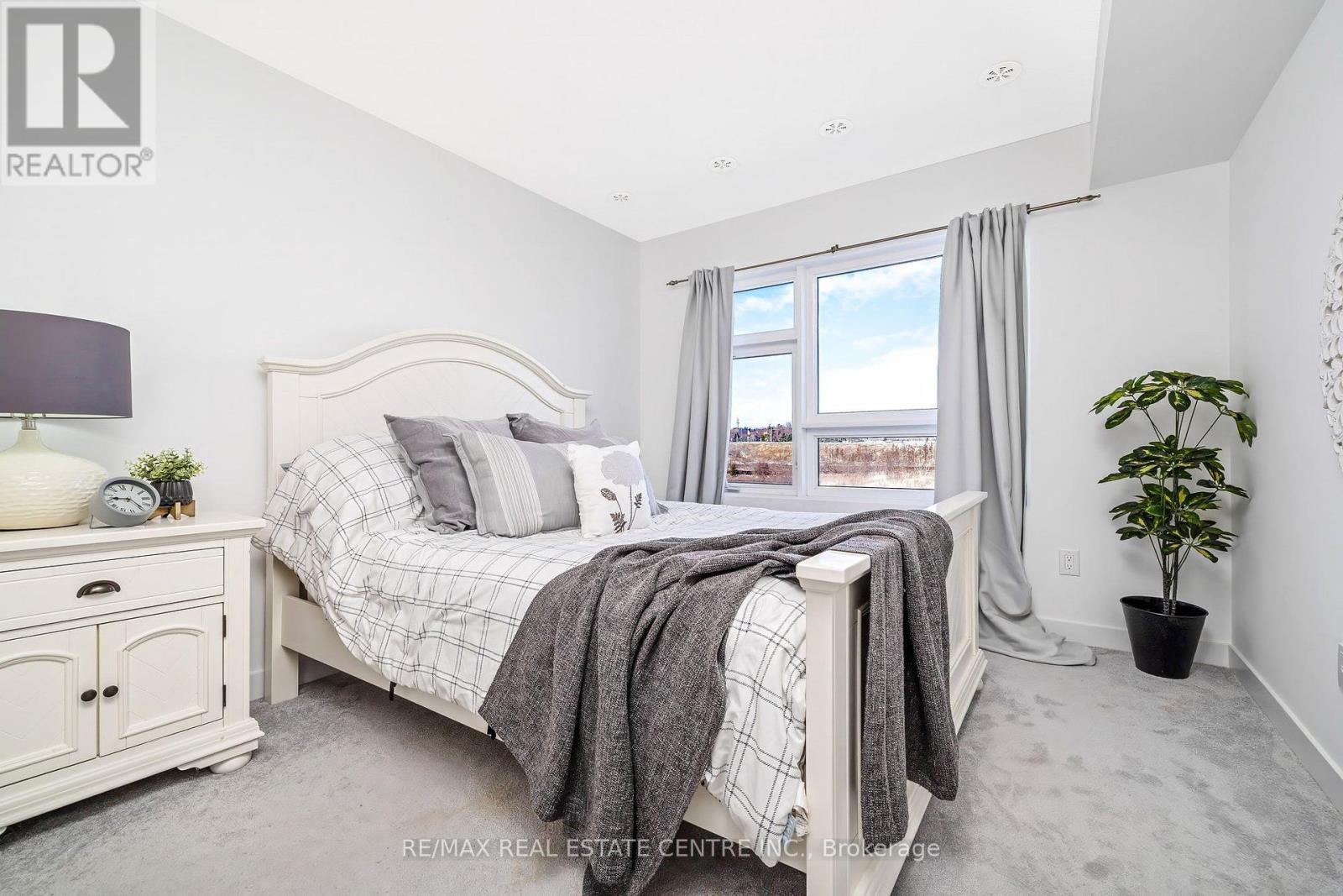 #28 1121 COOKE BOULEVARD - 22