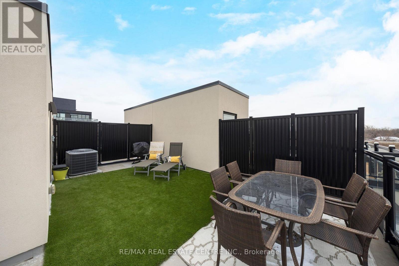#28 1121 COOKE BOULEVARD - 32