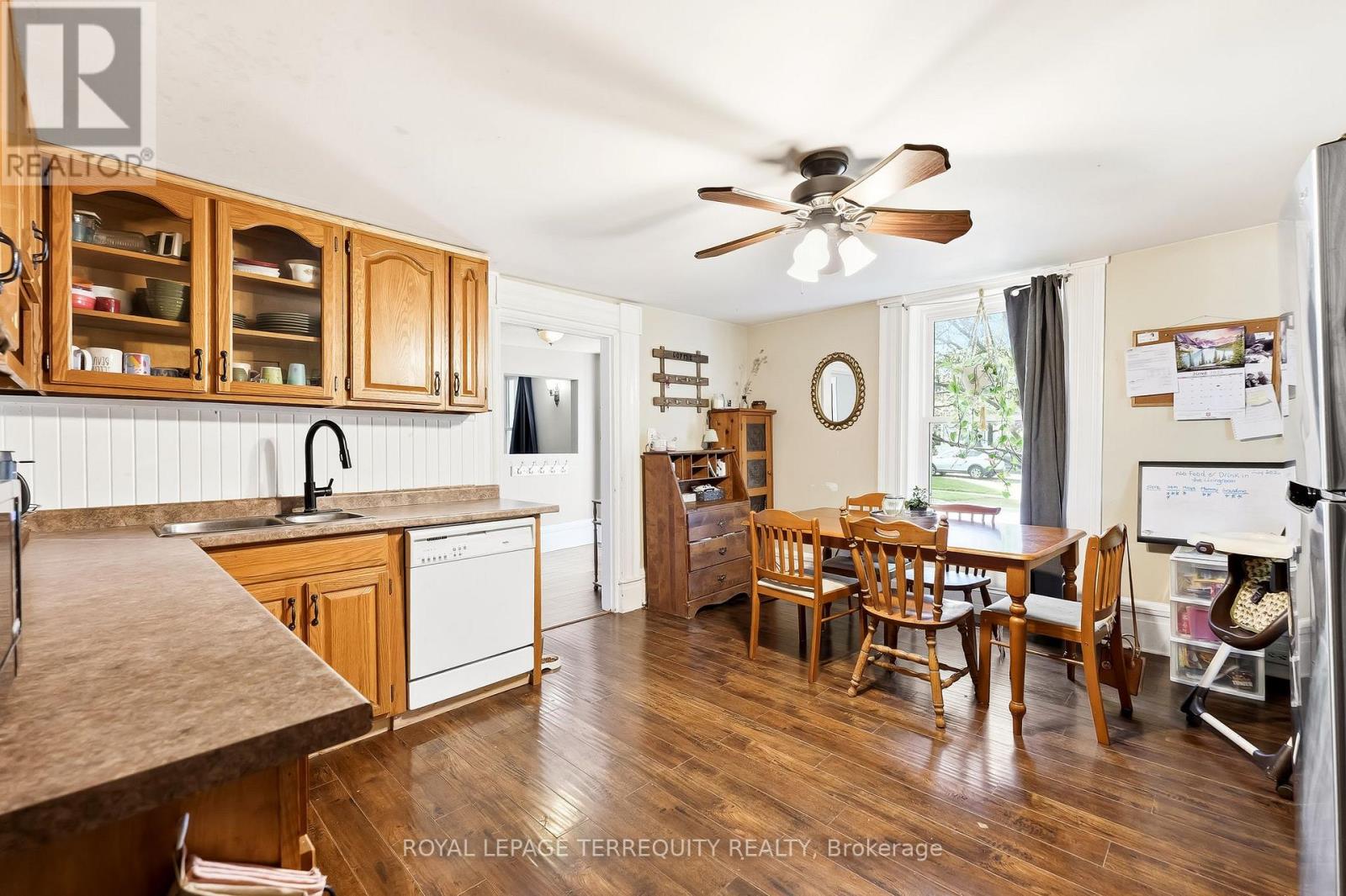 20 KING STREET W - 14
