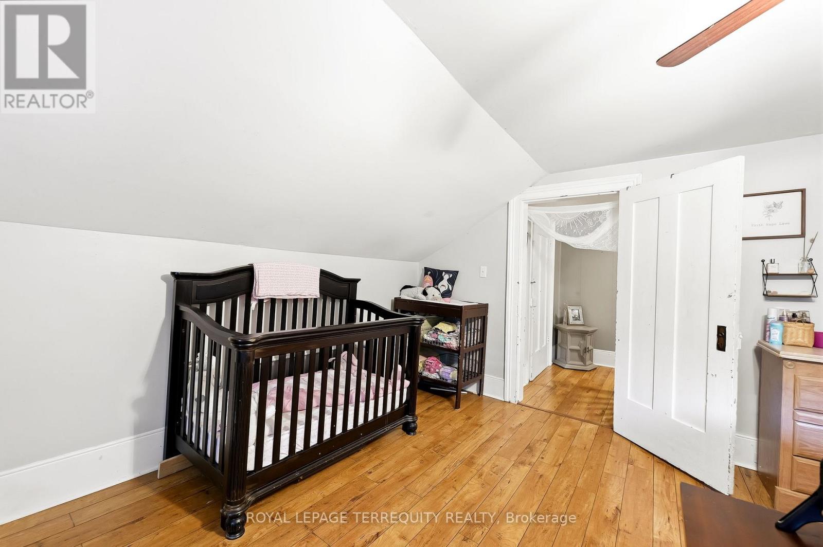 20 KING STREET W - 26