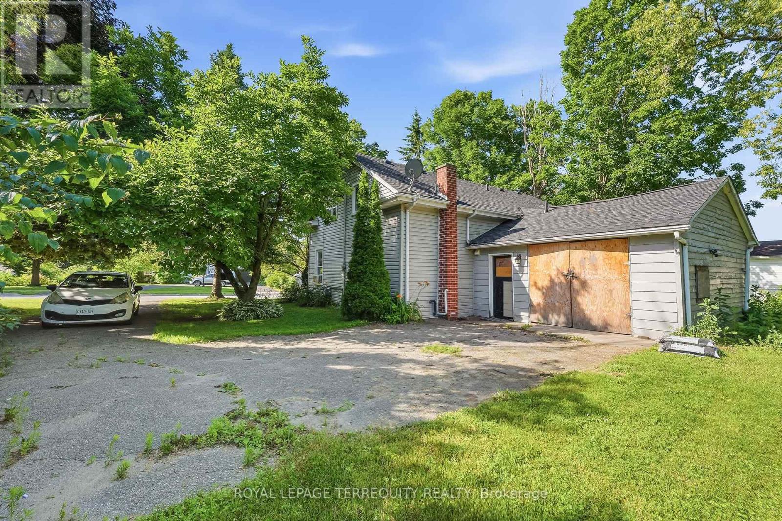 20 KING STREET W - 31