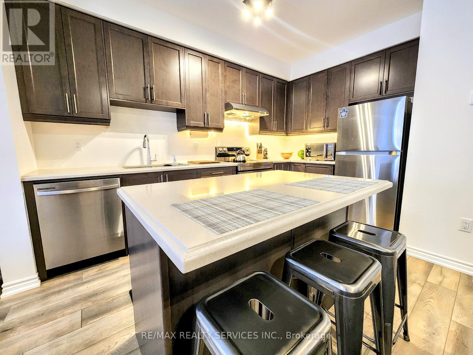 76 JUNE CALLWOOD WAY - 10