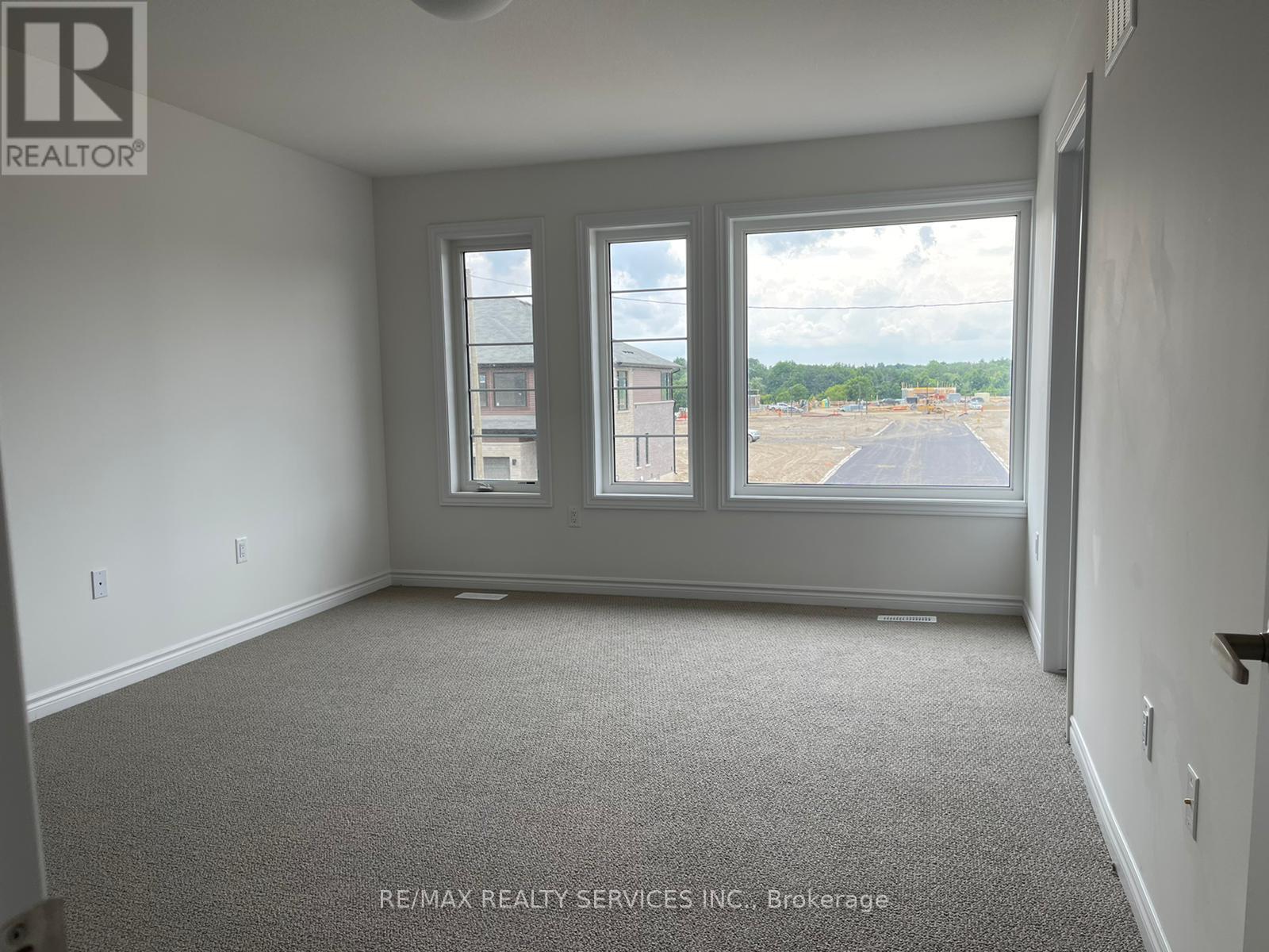 76 JUNE CALLWOOD WAY - 17