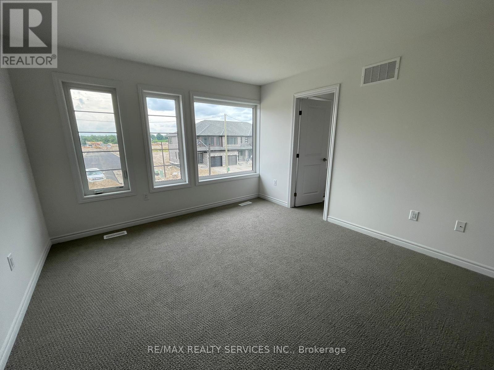 76 JUNE CALLWOOD WAY - 18