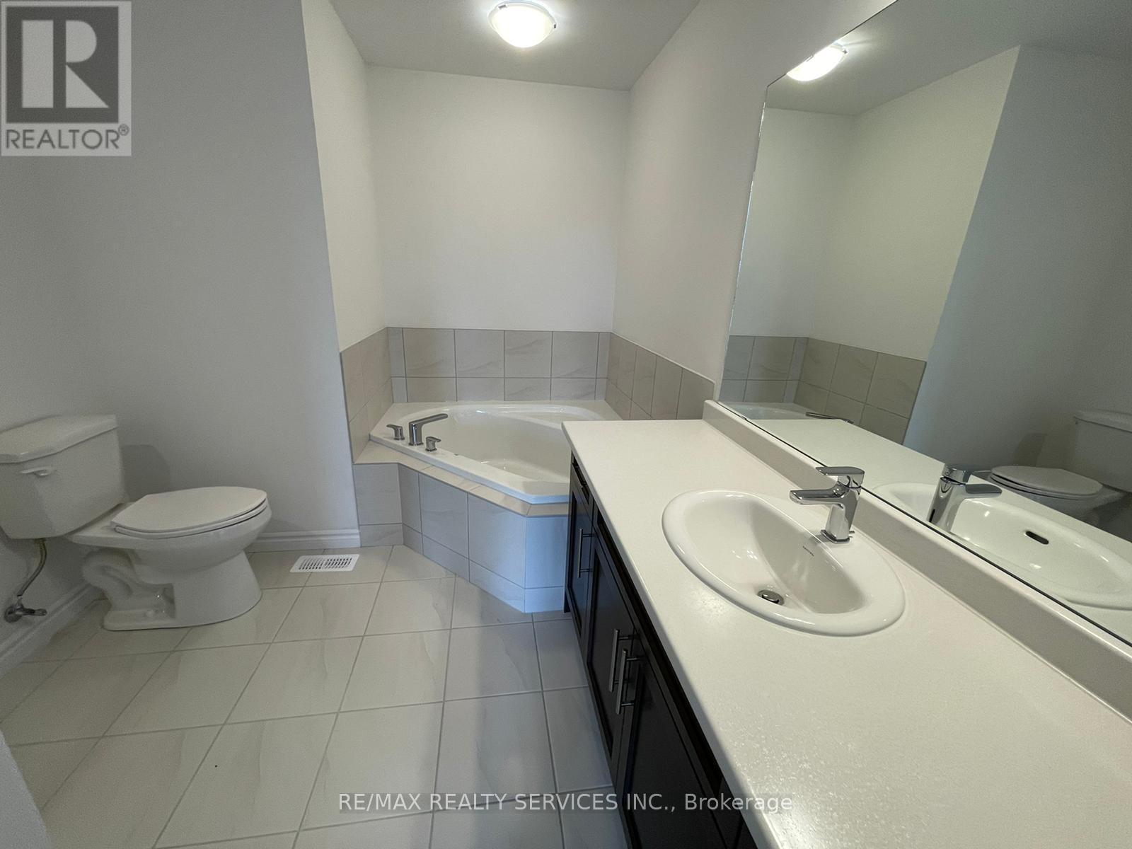 76 JUNE CALLWOOD WAY - 21