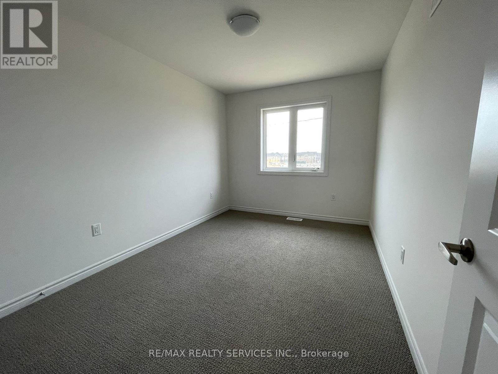 76 JUNE CALLWOOD WAY - 22